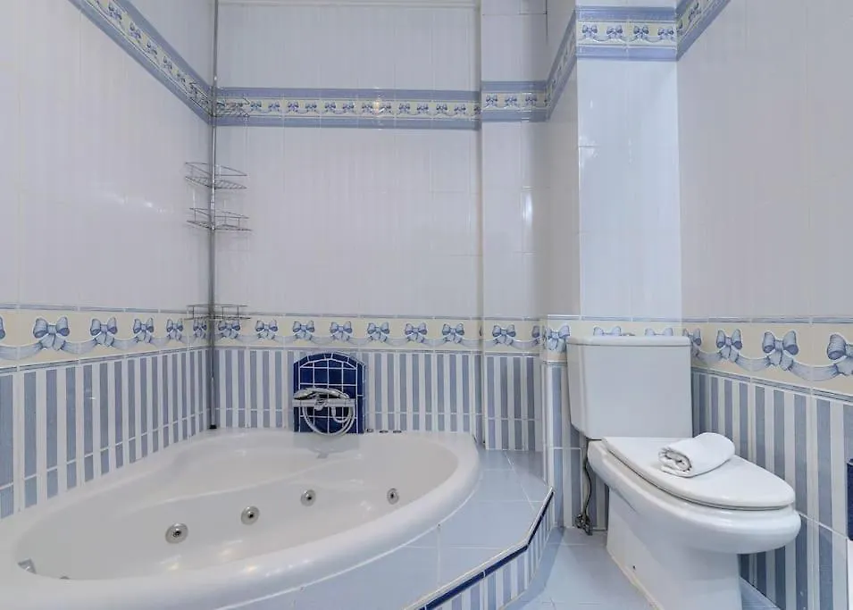 San Mames Football & Parking Bilbao 0*,  Spain